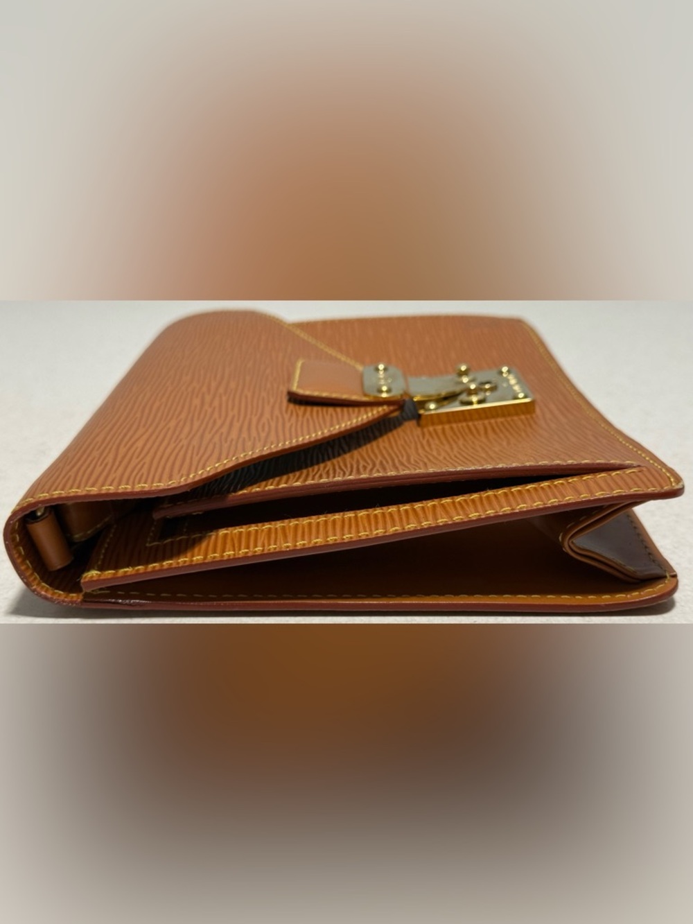 Louis Vuitton Vintage Pochette Sellier Dragonne Clutch Epi Leather - Picture 4 of 14